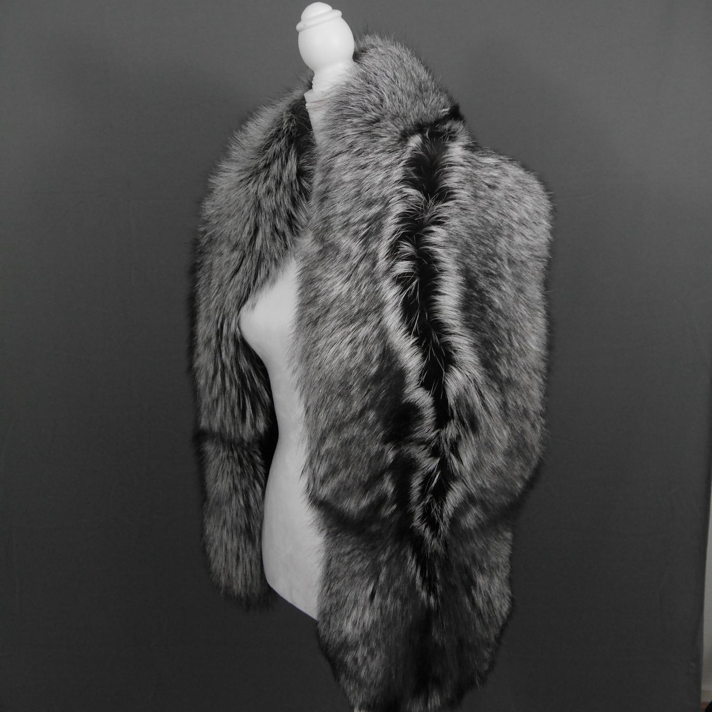 Silver fox fur stole/wrap/scarf