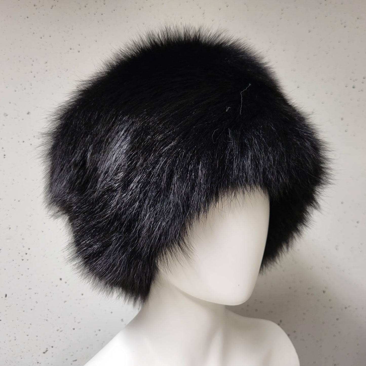 Black fox fur hat